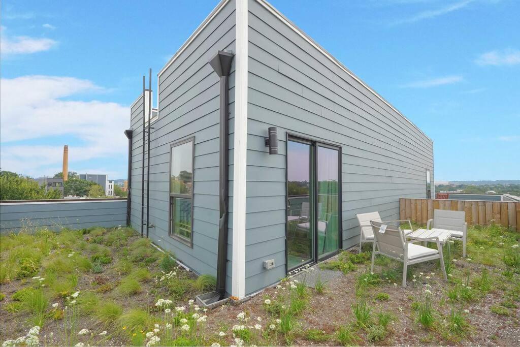 Enjoy City Skyline Views From Private Roofdeck! ワシントン エクステリア 写真